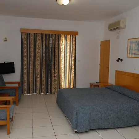Apartmanhotel Maistrali & Protarász